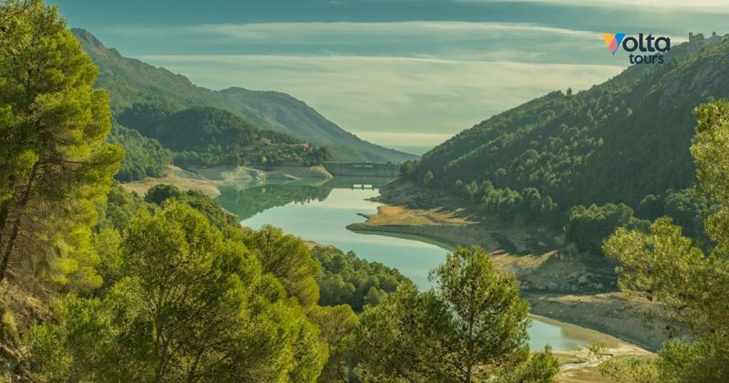 Más allá del mar: Las rutas escondidas del interior valenciano